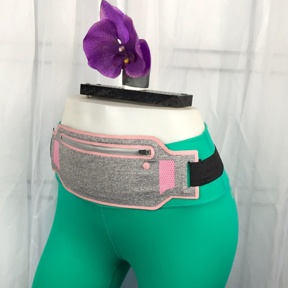 FORMFIT | Super Thin Sleek Sport Belt Waist Pack Adjustable (up to 36" waist)